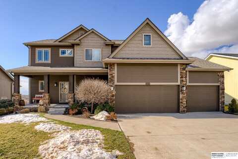 8902 N 161 Avenue, Bennington, NE 68007