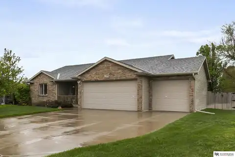 2549 SW Soukup Circle, Lincoln, NE 68522