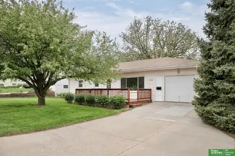 1402 Lincoln Road, Bellevue, NE 68005