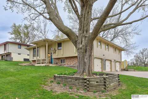 6510 Cypress Street, Omaha, NE 68137