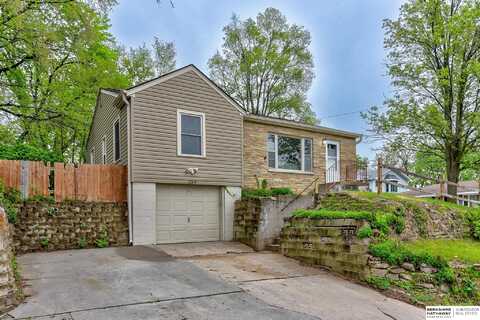 250 Highland Drive, Council Bluffs, IA 51503