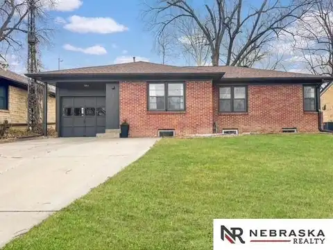 1816 S 49th Street, Lincoln, NE 68506