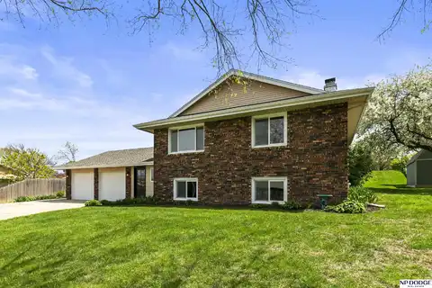 354 E Baronage Drive, Blair, NE 68008