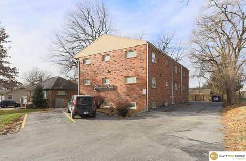 4416 N 62nd Street, Omaha, NE 68104