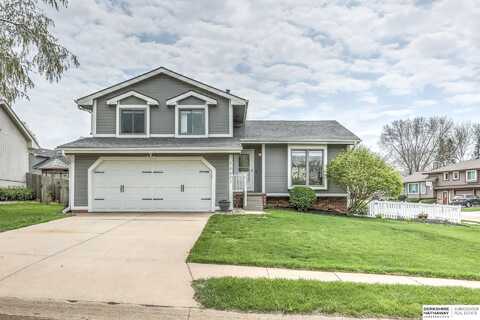 16607 Riggs Street, Omaha, NE 68135