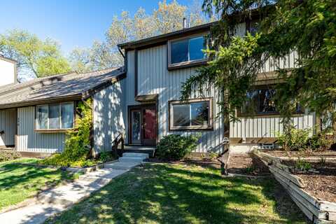 568 Foxboro Square, Brighton, MI 48116