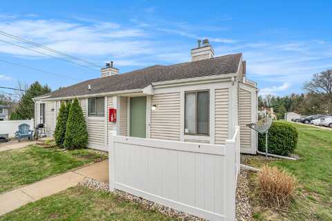 3320 Scots Pine Way, Portage, MI 49024