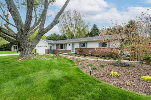 1452 St Joseph Circle, Saint Joseph, MI 49085