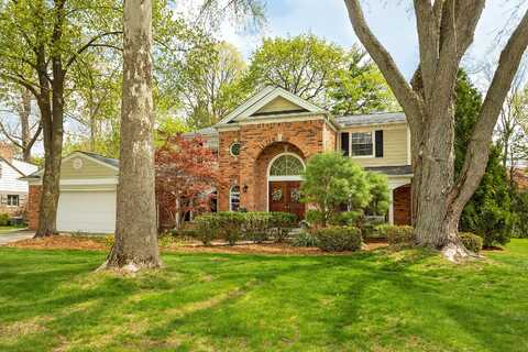 32848 White Oaks Trail, Beverly Hills, MI 48025