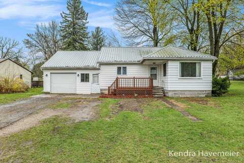 218 E Forrest Street, Edmore, MI 48829