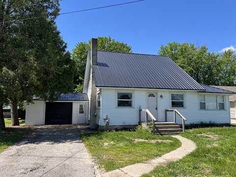 9835 N Greenville Road, Lakeview, MI 48850