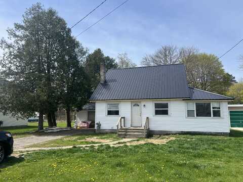 9835 N Greenville Road, Lakeview, MI 48850