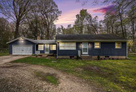 70441 Elkhart Road, Edwardsburg, MI 49112