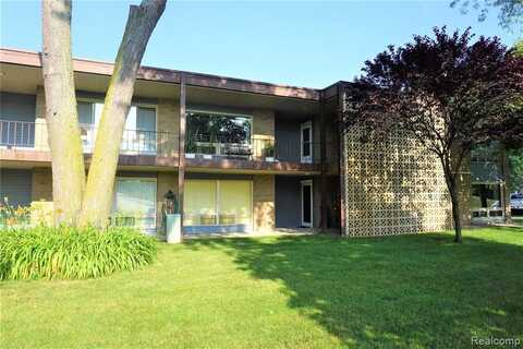 15075 Hubbard Street, Livonia, MI 48154