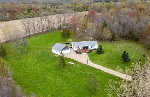 6953 Conklin Lane, Fennville, MI 49408