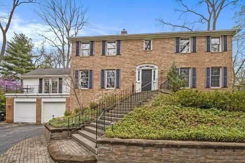 862 Belfield Circle, Ann Arbor, MI 48104