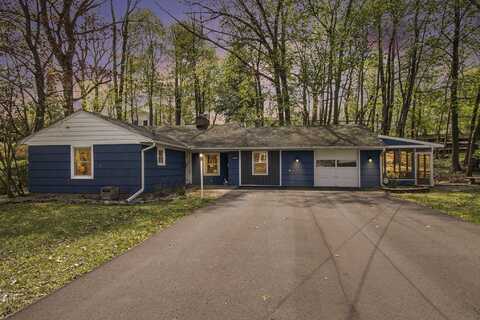 2515 Kensington Drive, Kalamazoo, MI 49008