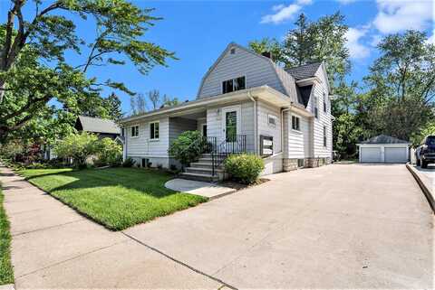 413 Madison Street, Chelsea, MI 48118