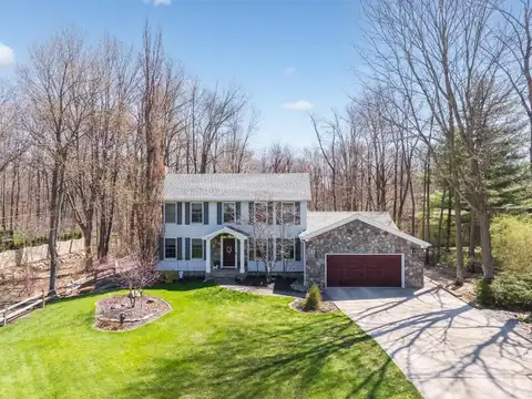 7540 Perry Lake Road, Clarkston, MI 48348