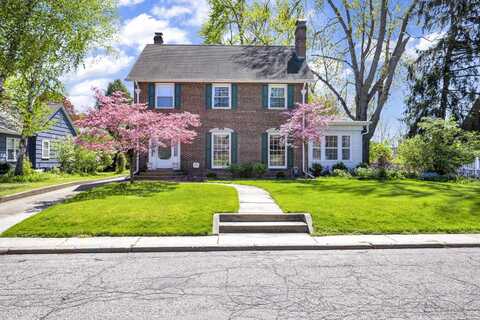 1005 Carlton Boulevard, Jackson, MI 49203