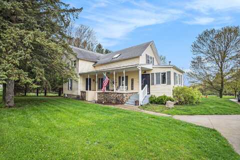 51910 24th Avenue, Grand Junction, MI 49056