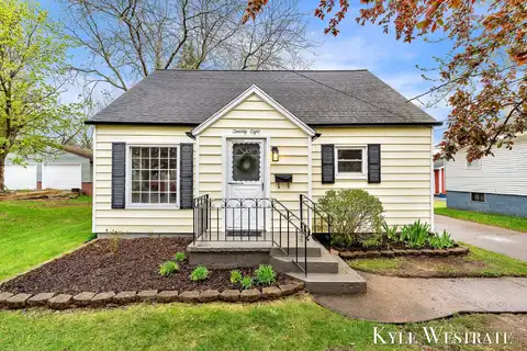 28 Mill Street, Coopersville, MI 49404