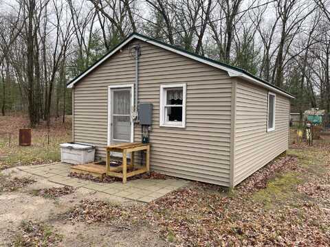 17127 Cheyne Drive, Wellston, MI 49689
