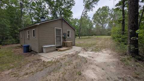 17127 Cheyne Drive, Wellston, MI 49689
