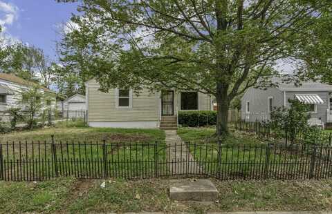 1116 S Thelma Avenue, Springfield, MO 65807