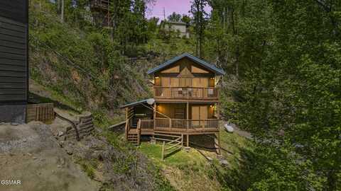 628 Woodland Drive, Gatlinburg, TN 37738