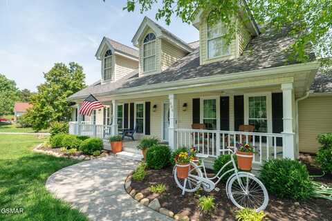 884 River Cliff Drive, Kodak, TN 37764