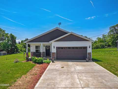 323 Garden Lane, Dandridge, TN 37725