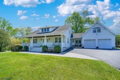 134 Pennsylvania Ave, Raritan, NJ 08822