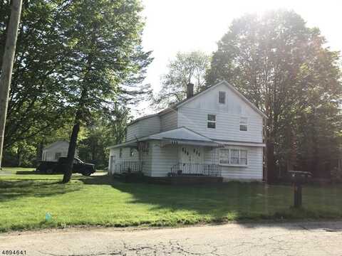 34 1St St, Roxbury Township, NJ 07847