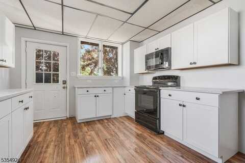 243 E Central Ave, Alpha Boro, NJ 08865