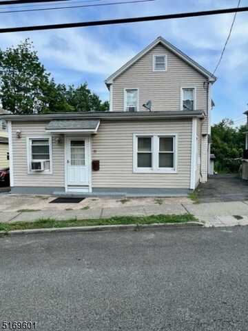 77 Lower Notch Rd, Little Falls, NJ 07424