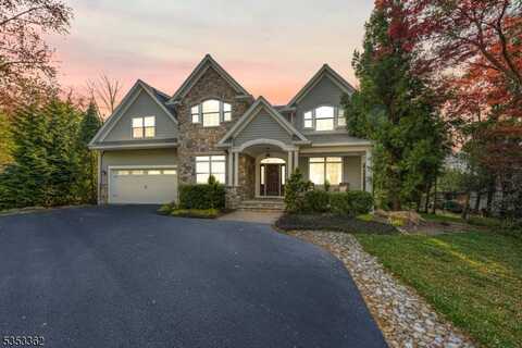 334 Pines Lake Dr, Wayne, NJ 07470