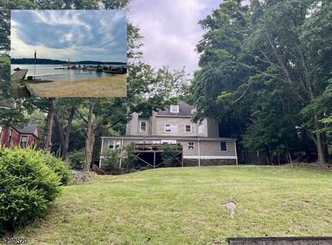 22 Sunset Ter, Mount Arlington, NJ 07856