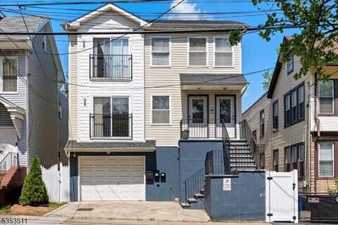 221 Weequahic Ave, Newark, NJ 07112
