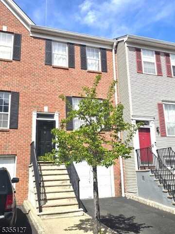 16 Ashby Ln, Newark, NJ 07103