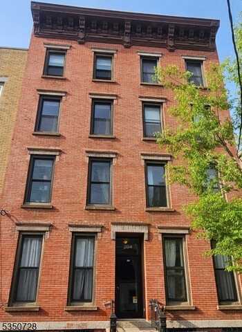 264 3rd St, Jersey City, NJ 07302