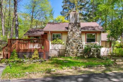 84 Lee Hill Rd, Byram Twp., NJ 07871