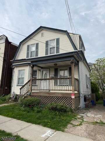 65 Lincoln Pl, Garfield, NJ 07026