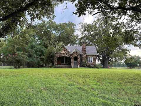 1706 CR 2420, Pickton, TX 75471