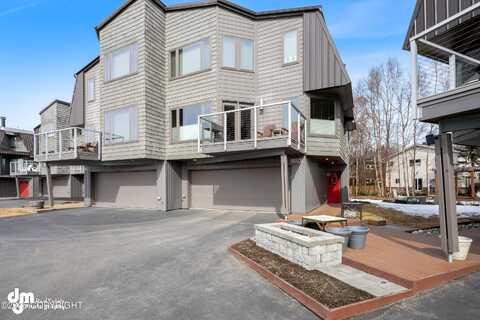 1741 W 15th Avenue, Anchorage, AK 99501