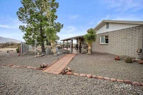 5845 S Barney Ln, Safford, AZ 85546