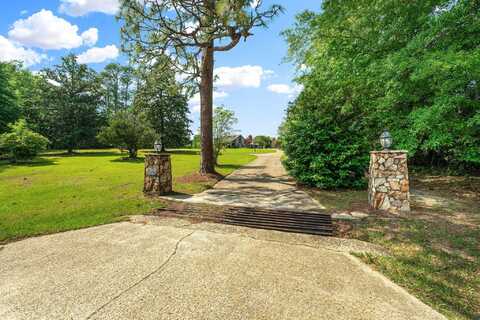 1072 Richburg Rd., Hattiesburg, MS 39402