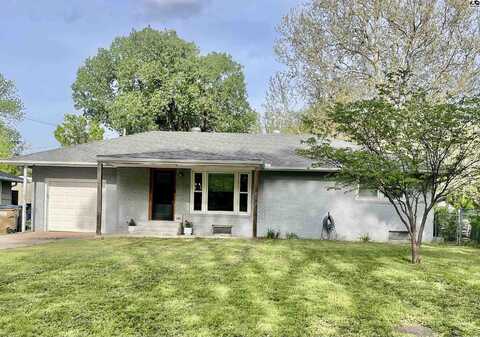 3306 N Elm St, Hutchinson, KS 67502