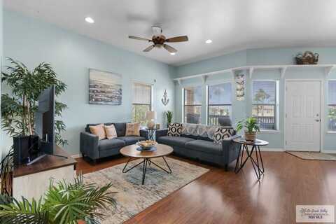 77 SANTA ISABEL BLVD., LAGUNA VISTA, TX 78578
