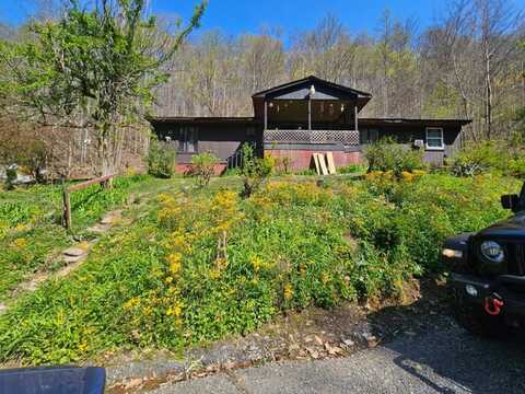 149 Paul Lane, Naoma, WV 25140